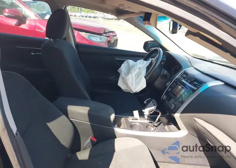 2015 Nissan Altima 2.5 Sv z USA, uszkodzony, nr VIN 1N4AL3AP7FC192961